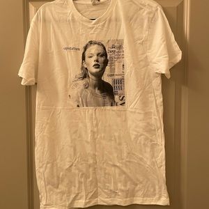 Taylor Swift reputation album tee